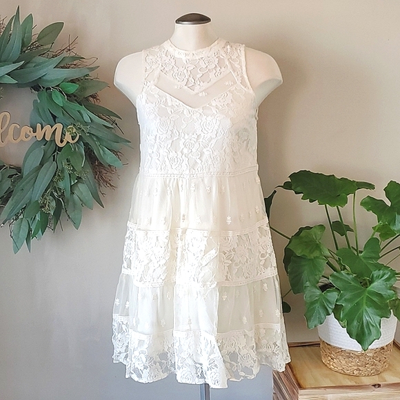 Rebellion White Lace Dress, Size Large - Picture 1 of 6